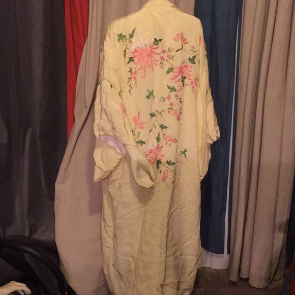 Kimono - Picture 3 of 6